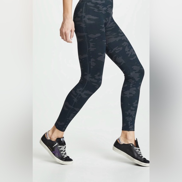 Spanx Seamless Camo Leggings - Picture 2 of 8